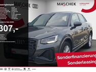 Audi Q2, S line 40 TFSI quatt Black, Jahr 2024 - Wackersdorf