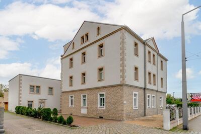 Balkon, Einbauküche, Stellplatz - rentable Kapitalanlage im Dresdner Westen