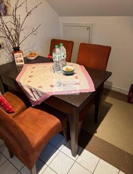 Schöne 2 Zimmer-DG Wohnung mit Balkon - Bad Zwesten