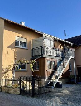 Teilvermietetes Mehrfamilienhaus mit 4 Wohnungen und 4 Garagen in Sinzheim-Kartung! - Sinzheim