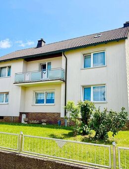 Tolles Zweifamilienhaus mit schönem Garten in ruhiger Lage von Teuschnitz - Teuschnitz