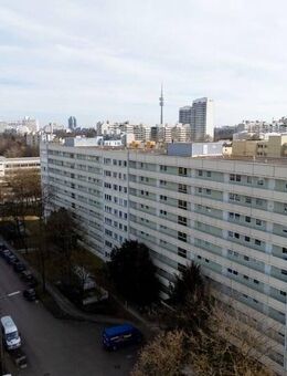 RE/MAX - 2-Zimmer Whg. nähe Olympia-Einkaufs-Zentrum! - München