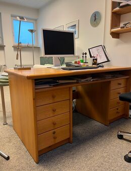 Echtholz-Schreibtisch - Markt Schwaben