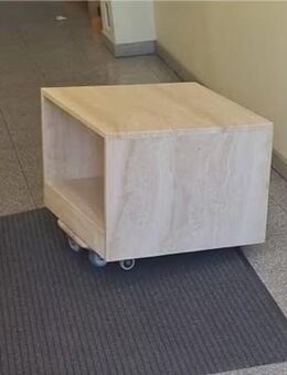 Wohnzimmertisch / Beistelltisch aus Travertin - Essen