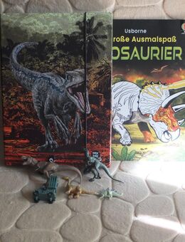 Jurassic World Heftbox + Dinosaurier Malbuch + Schlüsselanhänger - Weinheim Zentrum