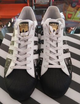 Adidas Superstar - Hamburg