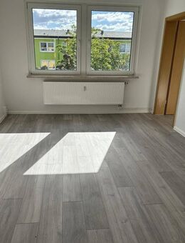 4-Zimmer-Wohnung mit 2 Bädern! - Bad Dürrenberg