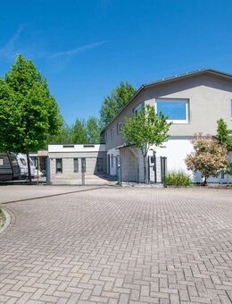 Tolles Anlageobjekt mit 4 Wohnungen, Werkstatt und Wohnwagenstellplätzen. - Güglingen