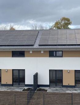 RARITÄT! Liebenswerte Doppelhaushälfte für die kleine Familie! - Denklingen