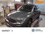 VW Tiguan, 1.5 TSI MOVE, Jahr 2023 - Bad Nauheim