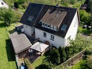 Idyllisches Wohnen im Grünen: Ihr Traum vom Zweifamilienhaus in Staufenberg Speele - Staufenberg (Niedersachsen)