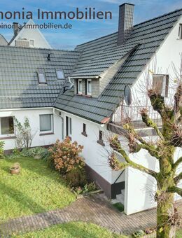 Zweifamilienhaus in Kierspe (Stadtteil Kierspe-Dorf) in zentraler und ruhiger Lage - Kierspe