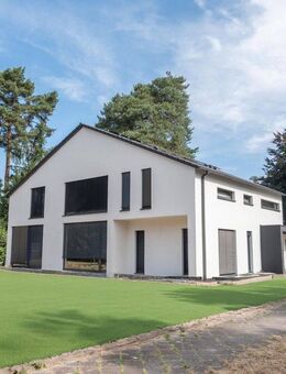 Luxuriöses Einfamilienhaus mit großem Grundstück - Karlsruhe