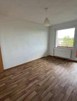 Schnell sein und Nachmieter werden! 2-Zimmer-Wohnung mit Balkon und Einbauküche! - Seeland