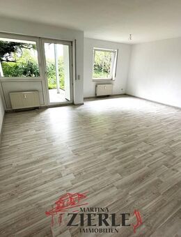Sehr schöne 2,5-Zi. Wohnung in gefragter Lage von Ebersbach! EBK, TG-Platz, kl. Garten u. Terrasse! - Ebersbach (Fils)