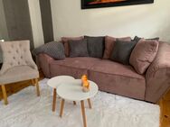 2 Monate altes XXL Sofa zu verkaufen für 350€ - Berlin