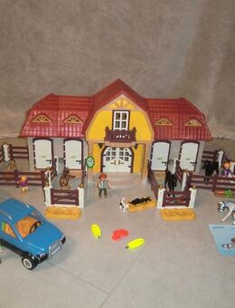 Playmobil großer Reiterhof mit viel Zubehör zu verkaufen - Walsrode