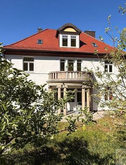 Villa als Mehrfamilienhaus mit 245m² Wohnfläche +Garage+Garten in zentrumsnaher Wohnlage von Ilmenau - Ilmenau