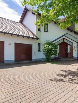 KÄUFERPROVISIONSFREI: Exklusives Einfamilienhaus mit Wellness, Pool und großem Garten in Hamm-Weetfeld - Hamm