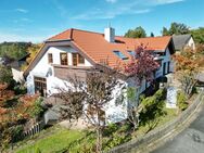 Sie lieben das Besondere? Beeindruckende Villa mit neuem Dach (Aufdachdämmung) & Hybrid-Heizung! - Bayreuth