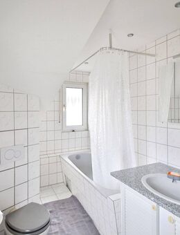 Solide Wohnung in guter Lage zum sofort Einzug! - Hemsbach