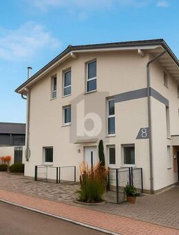 VIEL PLATZ - BEZUGSFERTIG - Dunningen