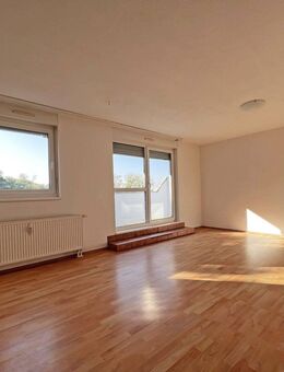 Frisch renovierte 2-Zimmer-Wohnung mit Balkon in Bischmisheim - Saarbrücken
