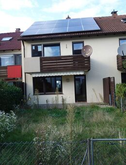 Neumarkt, Lährer Weg 108 - Reihenmittelhaus mit Garage - Neumarkt (Oberpfalz)