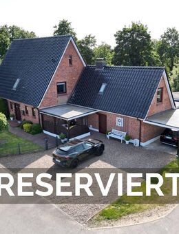 Exklusives Einfamilienhaus mit Nebengebäude in idyllischer Lage von Behrendorf - Behrendorf