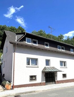 Großes Haus mit zusätzlichem Baukorridor - Kottweiler-Schwanden