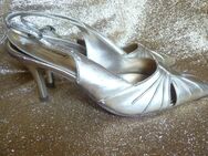 GRACELAND/Abendschuhe/Gold/Gr. 40/Absatz 9,5 cm/+++incl. Versand+++ - Berlin