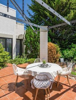 Einzigartiges Architektenhaus mit Einliegerwohnung in begehrter Lage von Mainz-Laubenheim - Mainz