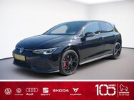 VW Golf, VIII GTI CLUBSPORT BLACK 300PS 19, Jahr 2024 - Waldkraiburg Zentrum