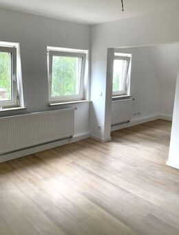 Liebevoll renovierte 2,5-Zimmer-Wohnung in Nürnberg-Gleishammer - Nürnberg