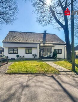 Frei stehendes Zweifamilienhaus in begehrter Wohnlage - Alsdorf (Nordrhein-Westfalen)