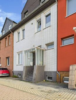 Teilvermietetes Zweifamilienhaus in zentraler Lage! - Düren