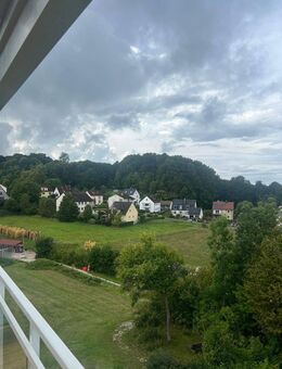 Gößweinstein-Wohnen wie im Urlaub, 3-ZW m. großz. Raumauft., top. Austatt. gr.Terrasse m. Fernblick - Gößweinstein