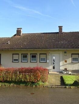 Ein Paradies für Ihre Familie! Gepflegtes Einfamilienhaus mit Balkon und Garage in Grafenau - Grafenau (Bayern)