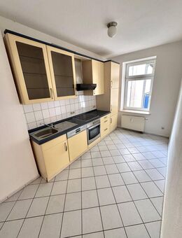 == Helle 3-Zimmer-Wohnung mit Einbauküche in Untermhaus== - Gera