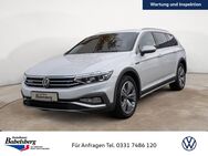 VW Passat Alltrack, 2.0 TDI, Jahr 2022 - Potsdam