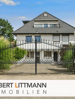 Stilvolles Dreifamilienhaus mit vielen Möglichkeiten - 9 Zimmer auf 315 m² in Bremen - Bremen