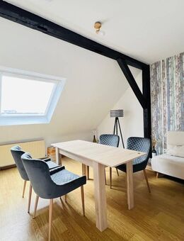 Charmante 3-Zimmer-Dachgeschosswohnung in zentrumsnaher Lage - Neustadt (Weinstraße)