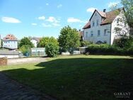 Beste Lage, schöner Garten, Sitzplatz im Freien und ein Haus, das helfende Hände braucht - Göppingen