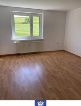 Gepflegte 2-Zimmerwohnung in idyllischer Umgebung! Ruhig und grün! - Roßwein