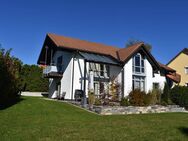 Gehobene, feine Landhaus-Villa in sehr ruhiger und sonniger Lage. Bezug nach Absprache. - Niedereschach