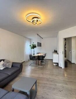 4 (aktuell 5) Zimmer Maisonette-Wohnung mit Balkon + 2 Kfz-Stellplätzen - Münster (Hessen)
