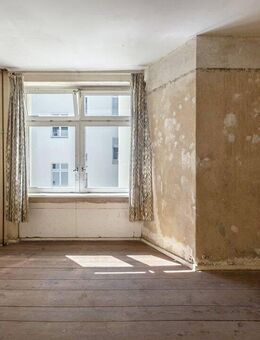 Renovierungsbedürftige 1-Zimmer-Wohnung mit Potenzial im begehrten Flughafenkiez - Berlin