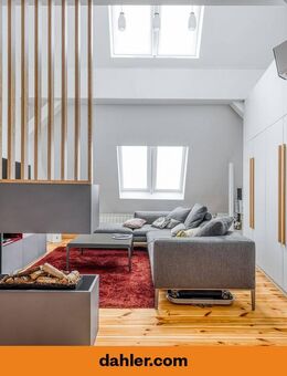 Moderne und ruhige Dachgeschosswohnung mit Terrasse und Aufzug - Berlin