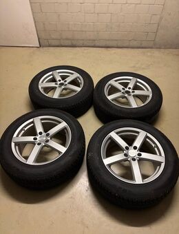 8X18 5/112 45 mit 235/60R18 107H Winterreifen - Oerlinghausen