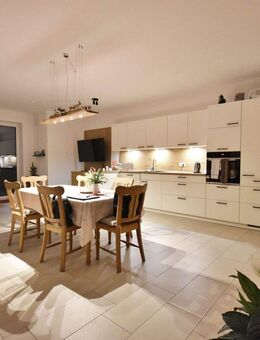 Moderne Doppelhaushälfte mit Carport in ruhiger Lage von Visbek - Visbek